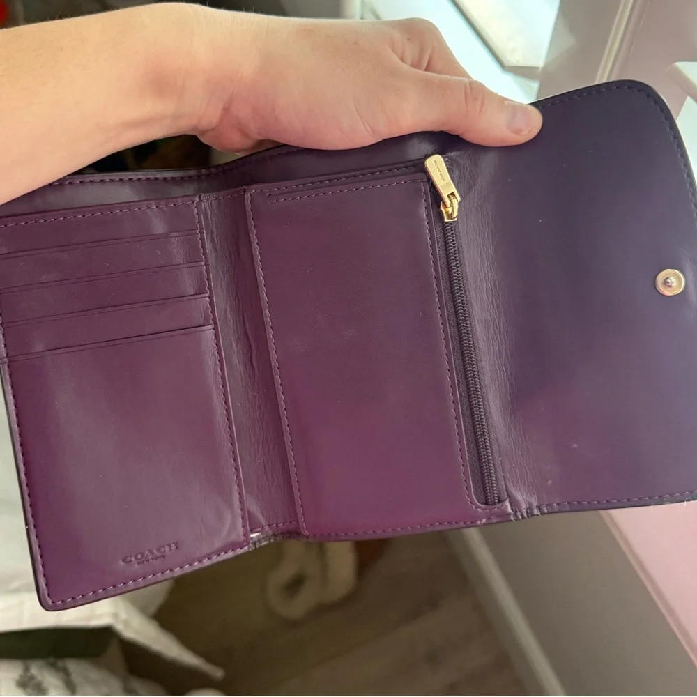 Vintage Coach Pink and Tan Women's Wallet With Purple Interior - Picture 5 of 7